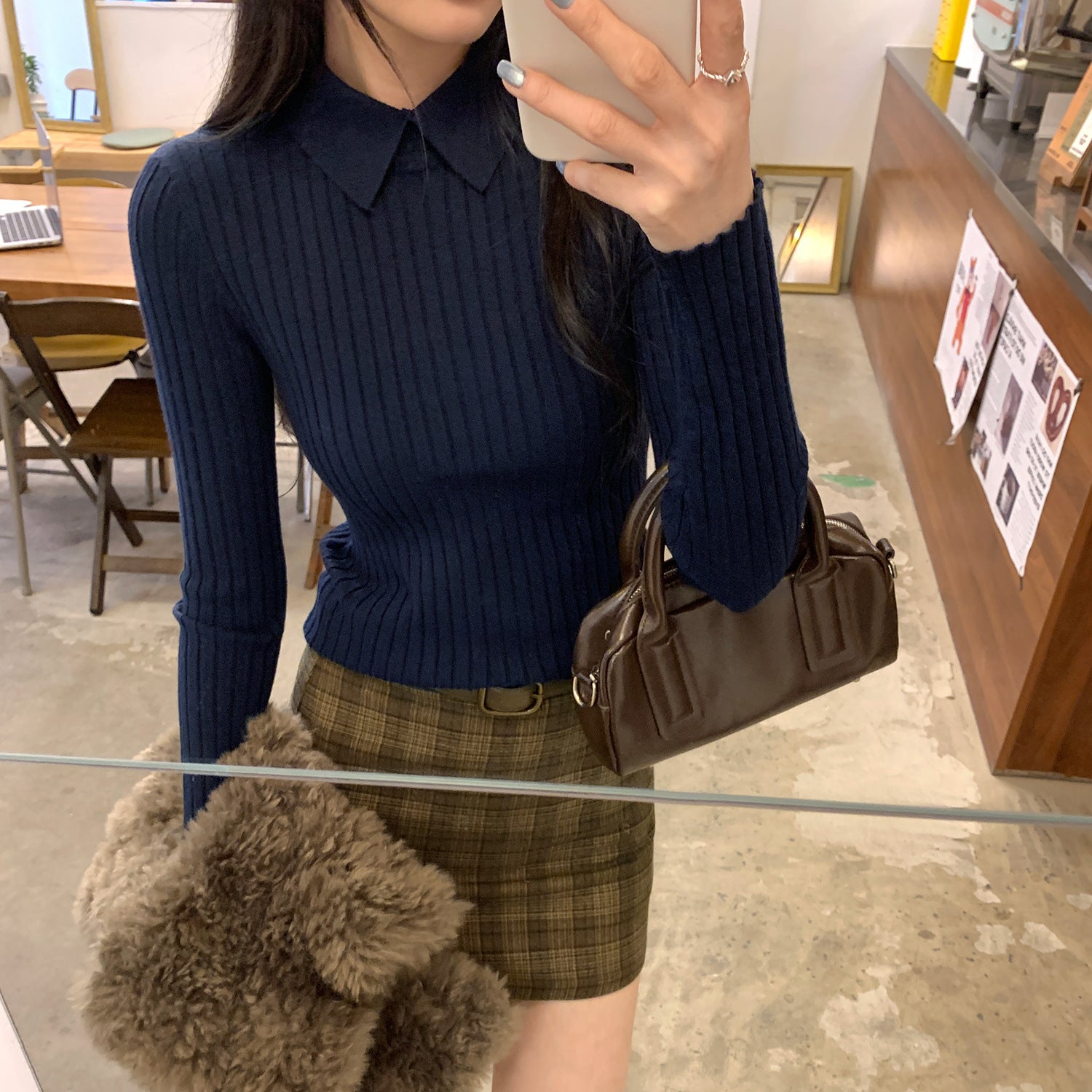 Pique Collar Slim Fit Inner Layer Apricot Knit Top for Women Polo Shirt Elegant Blouse